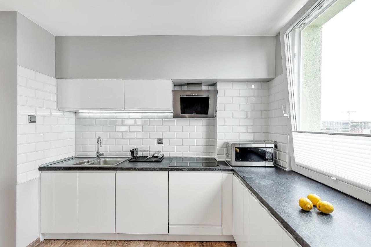 Orion Downtown Apartment By Pinpoint Lodz  Exterior photo