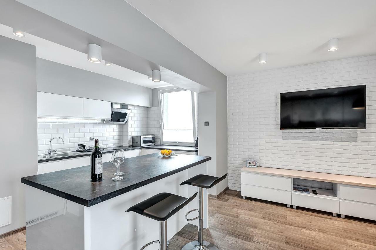 Orion Downtown Apartment By Pinpoint Lodz  Exterior photo