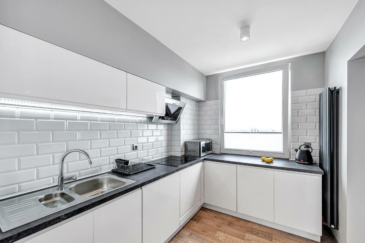 Orion Downtown Apartment By Pinpoint Lodz  Exterior photo